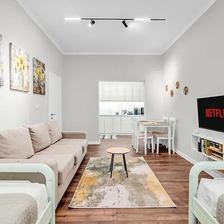 Olive & Bloom Villa Berat