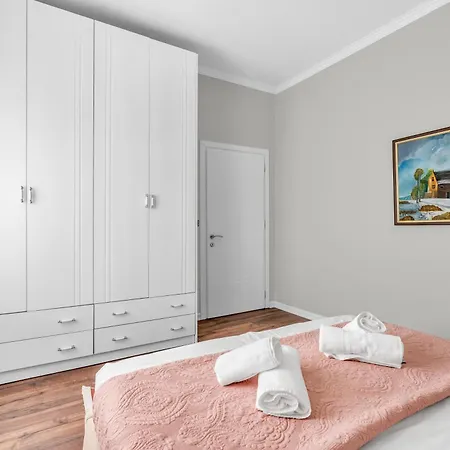 Olive & Bloom Villa *