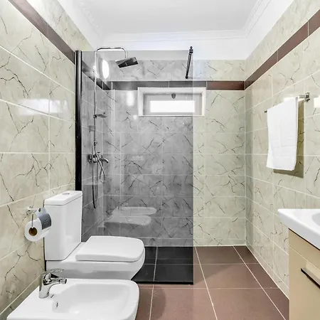 Villa Olive & Bloom